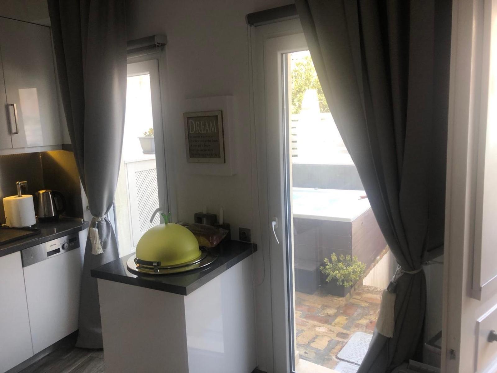 Anemomilos Jacuzzi Suite Corfu  Eksteriør billede