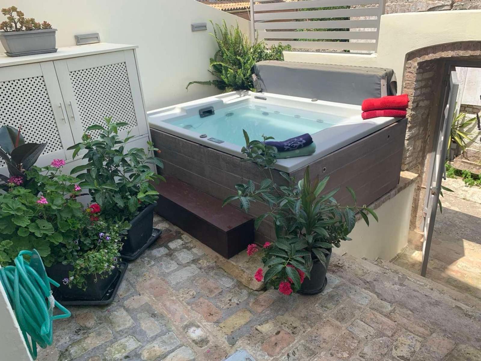 Anemomilos Jacuzzi Suite Corfu  Eksteriør billede