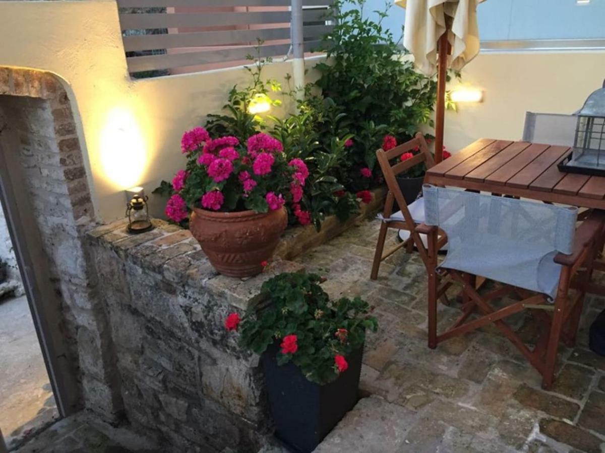 Anemomilos Jacuzzi Suite Corfu  Eksteriør billede
