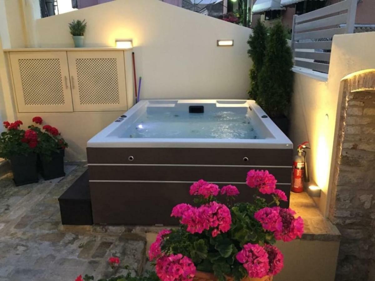 Anemomilos Jacuzzi Suite Corfu  Eksteriør billede