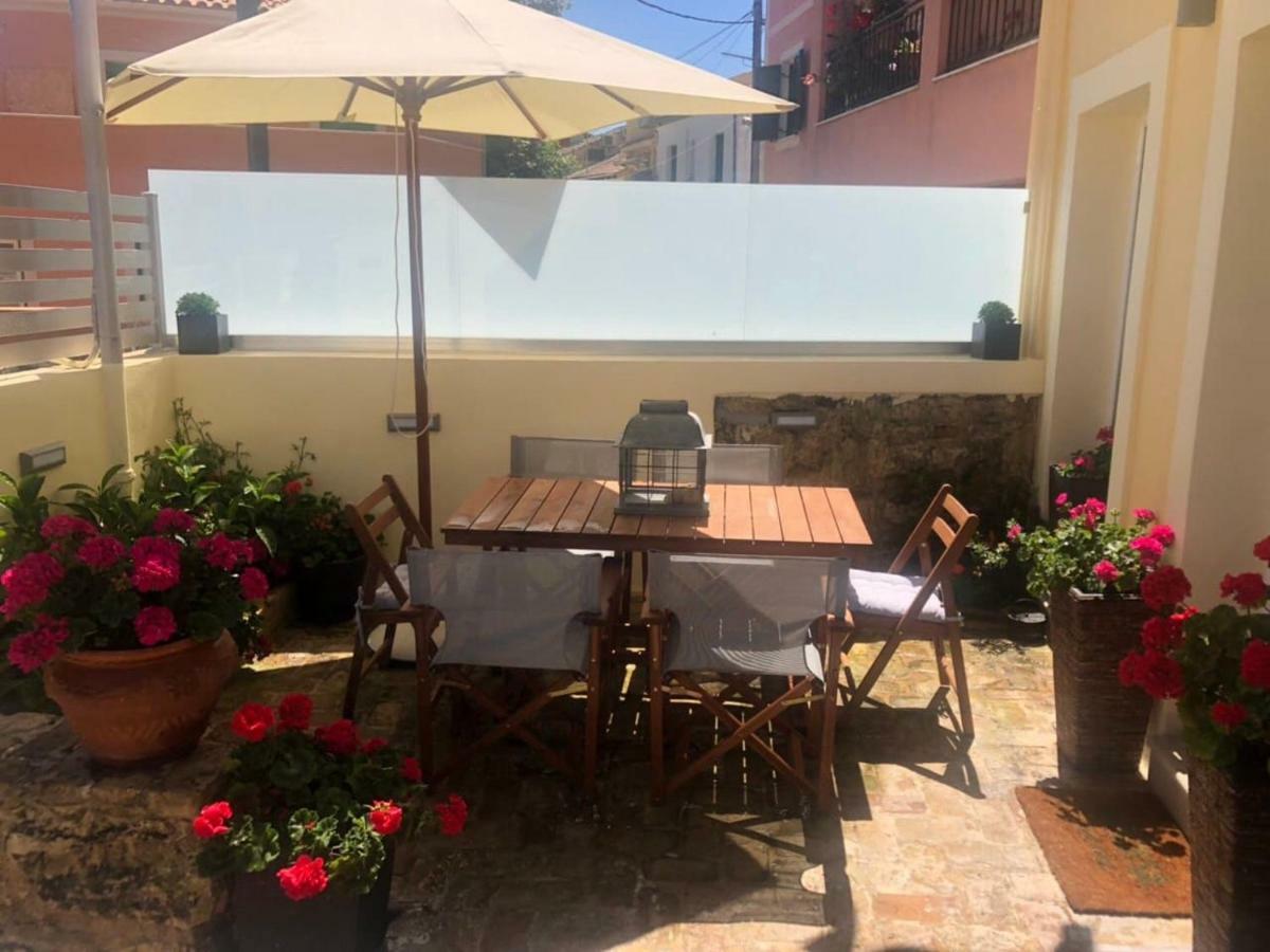 Anemomilos Jacuzzi Suite Corfu  Eksteriør billede